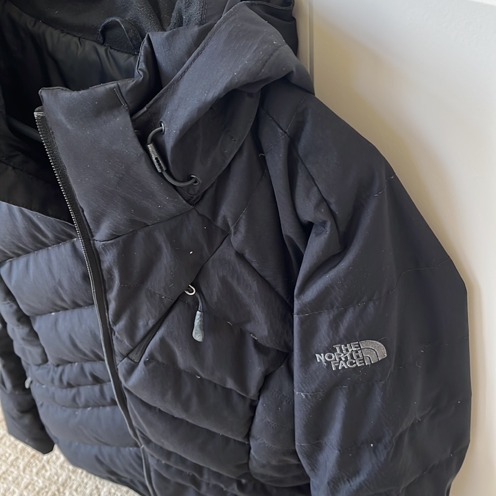 The North Face Black Hooded Jacket - Picture 8 of 9